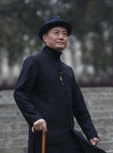 范明公先生
